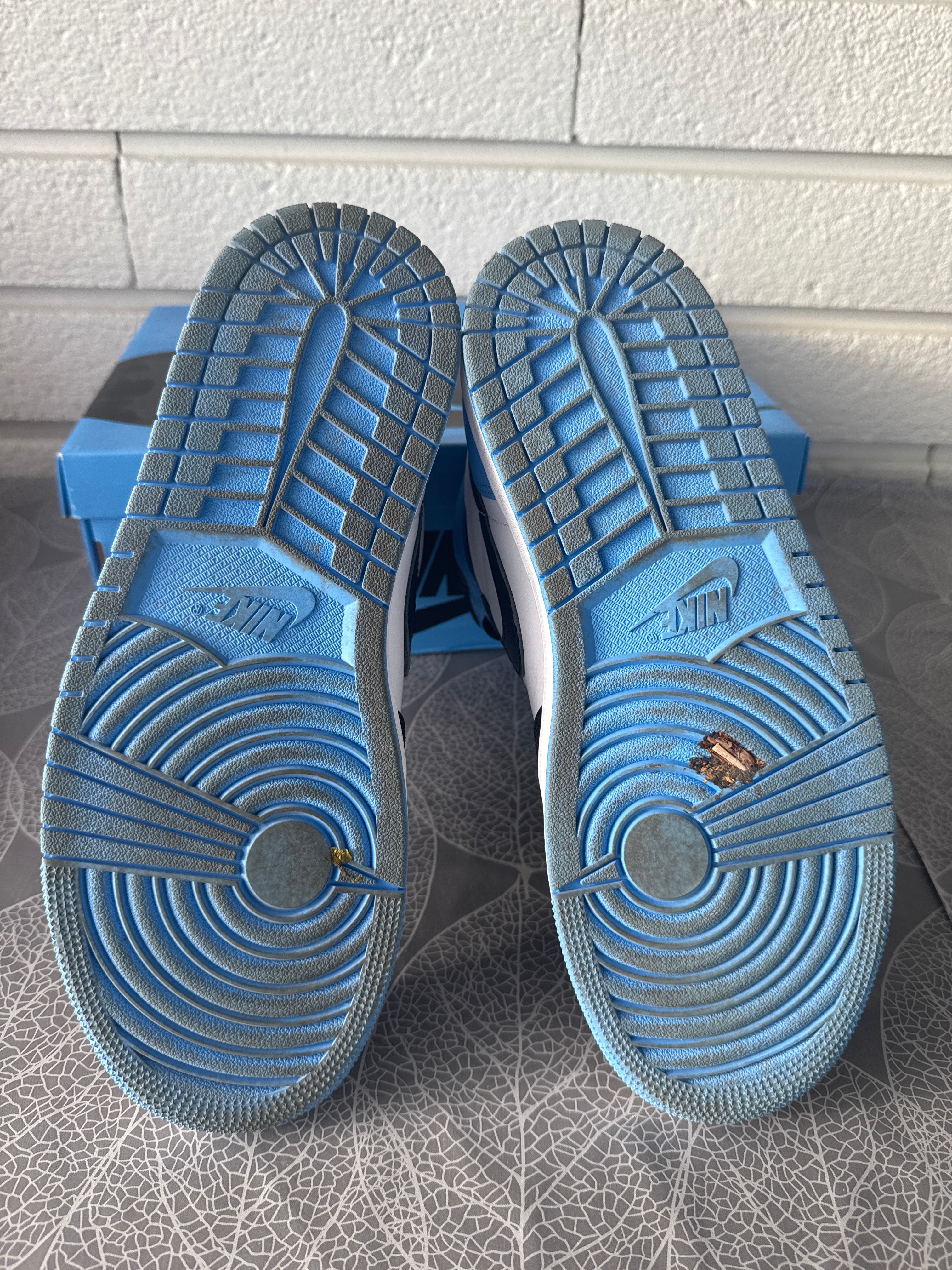 Air Jordan 1 High UNC Toe 42,5 - Brukt